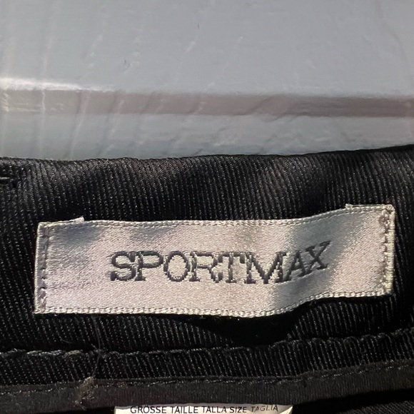 MaxMara, Size Italian 42,real leather,dark green, used only 1 day - Picture 6 of 7